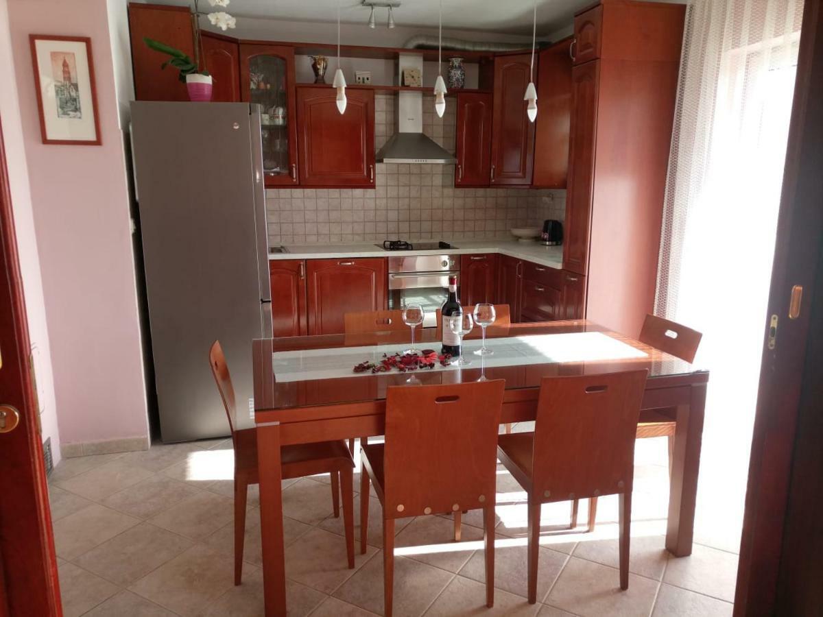 Apartmani Kujundzic Дуче Экстерьер фото